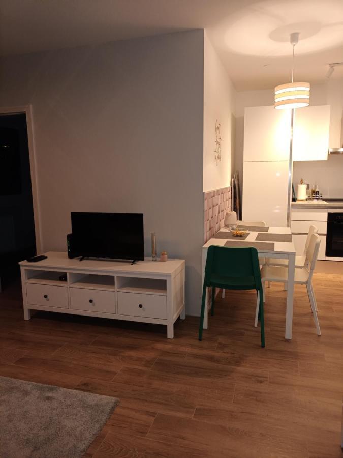 New - Frendly Luxury Apartment Franka Zagreb Bagian luar foto